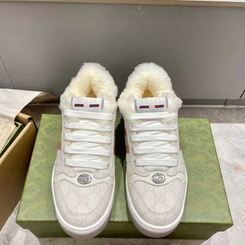 G*u*i casual shoes